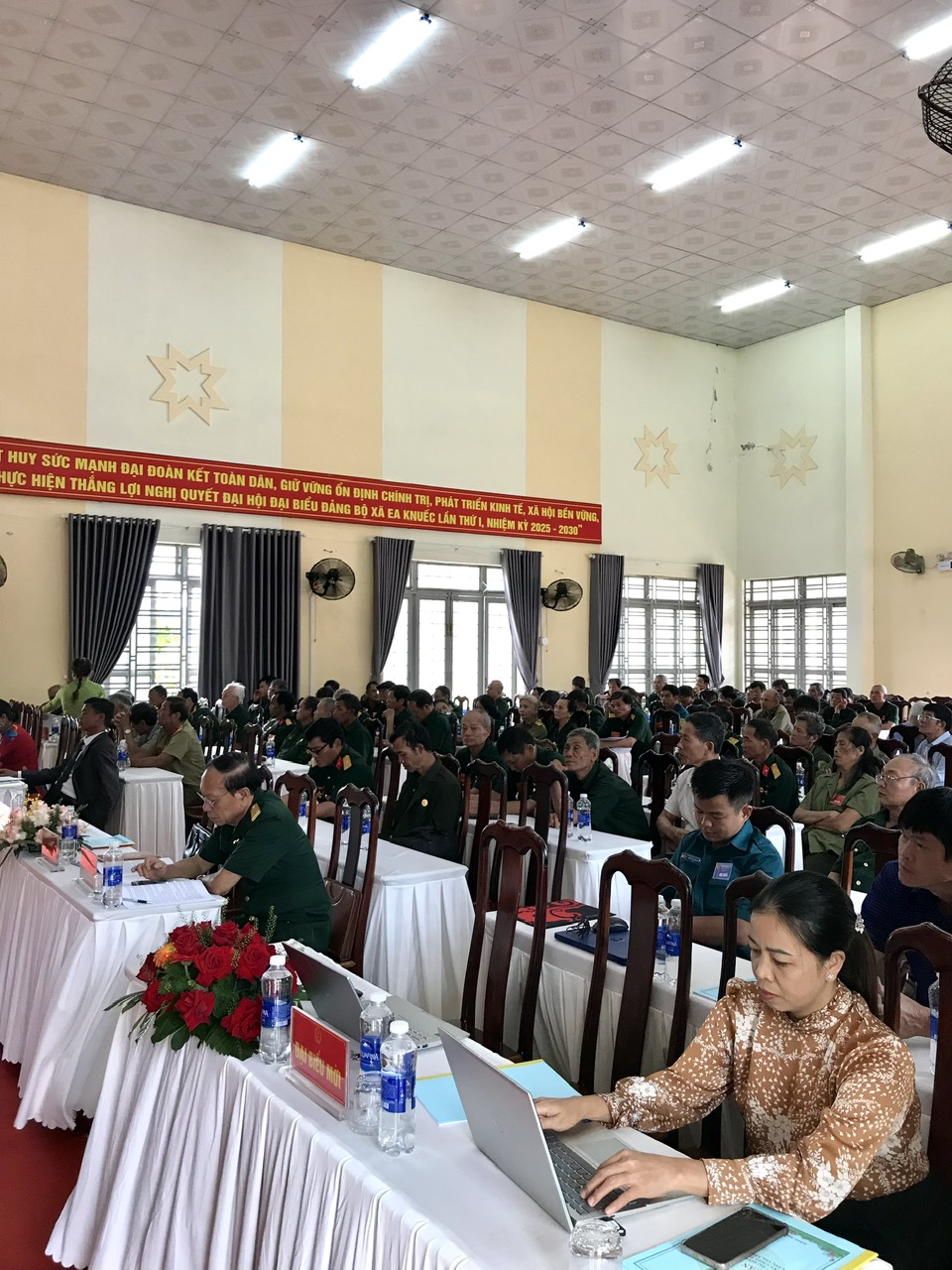 Đại biểu dự Đại hội